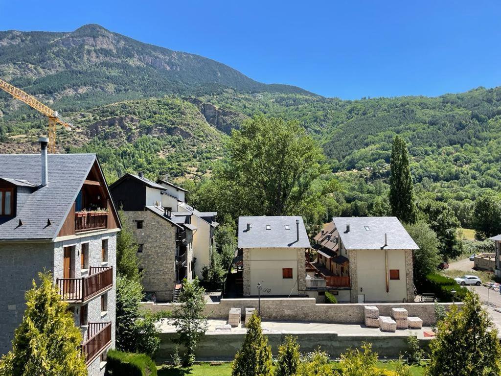 Apartamento Pico De Alba Benasque Exterior photo